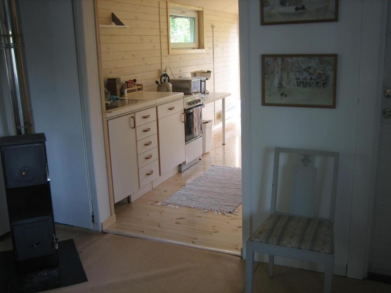 Ferienhaus In Malilla Boote Sauna See Exterior photo